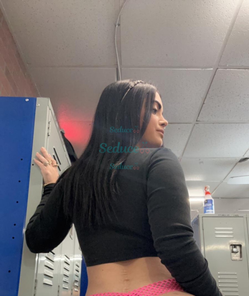 Photo escort girl Karol: the best escort service