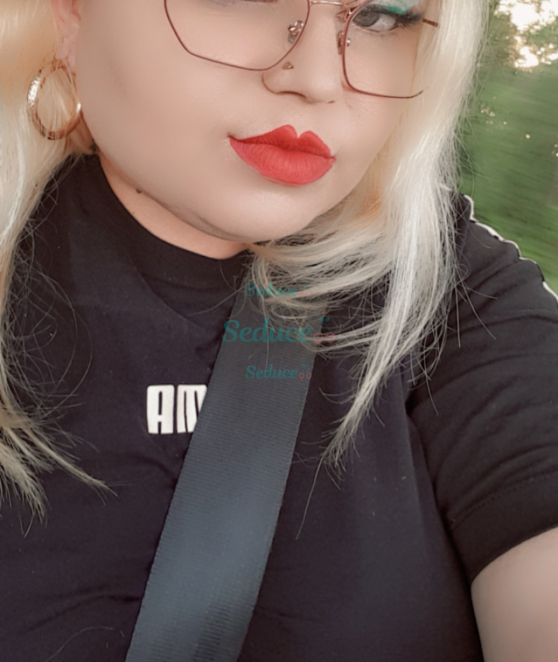 Photo escort girl Alyce: the best escort service