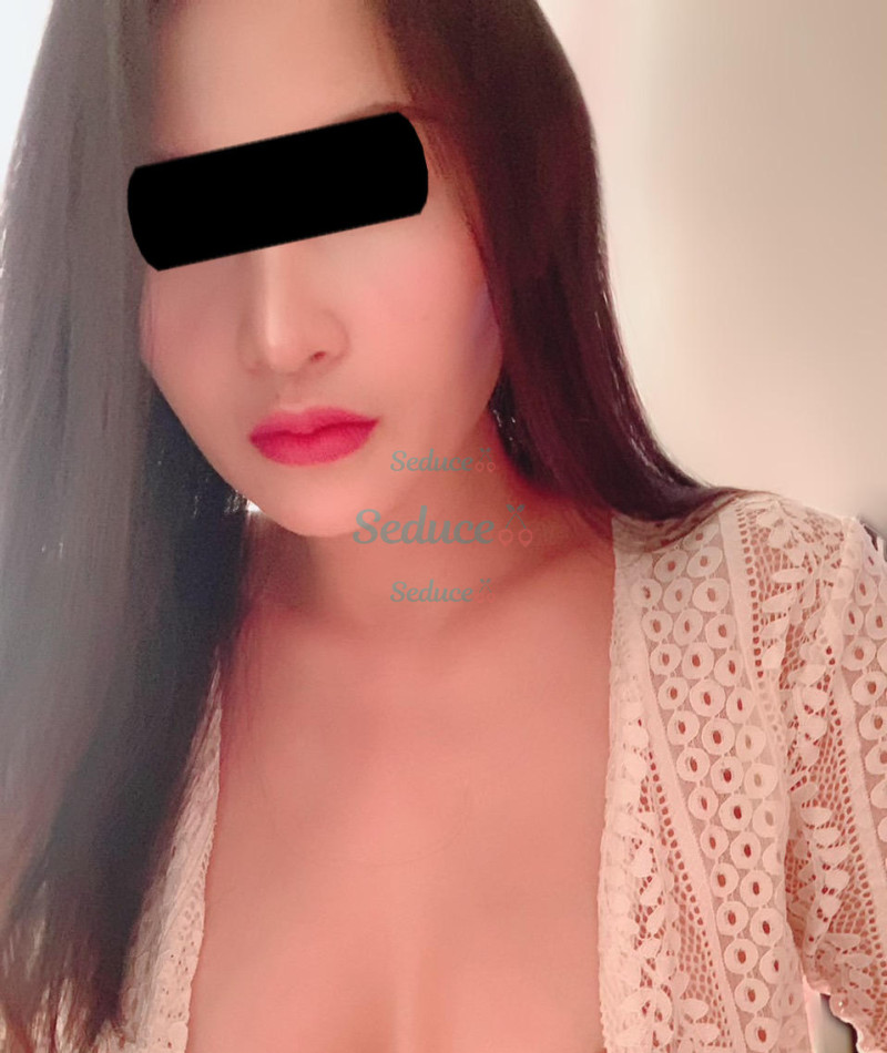 Photo escort girl Bella: the best escort service