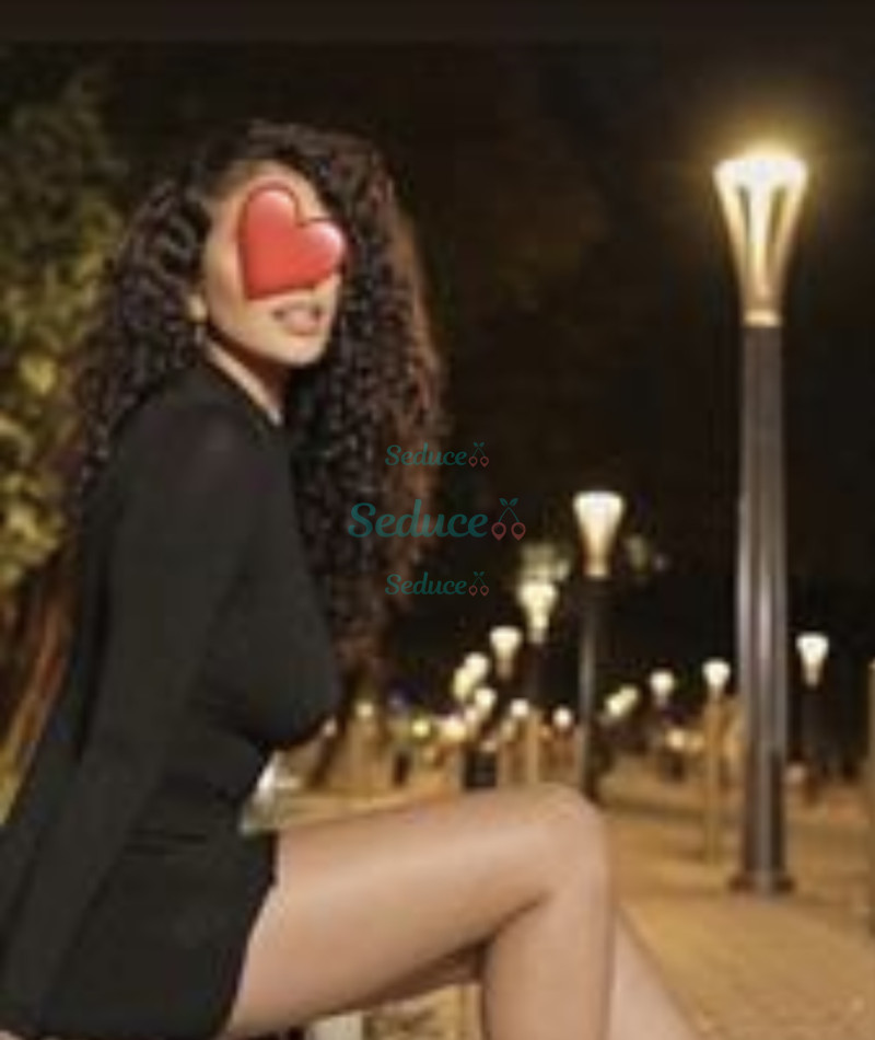 Photo escort girl Monika VIP : the best escort service