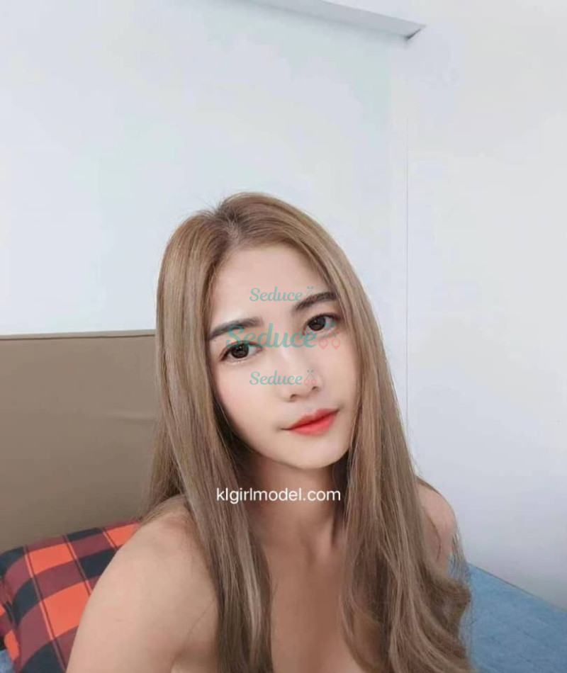 Photo escort girl Sina: the best escort service