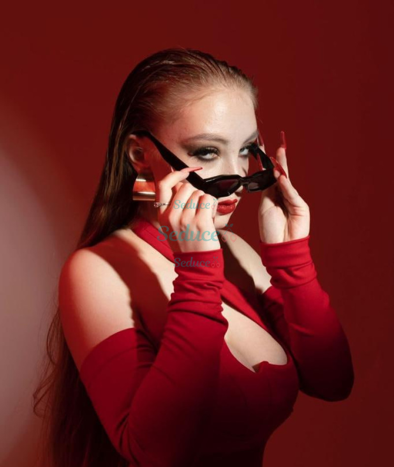 Photo escort girl Olya: the best escort service