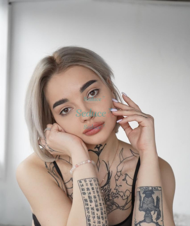 Photo escort girl Aneth: the best escort service