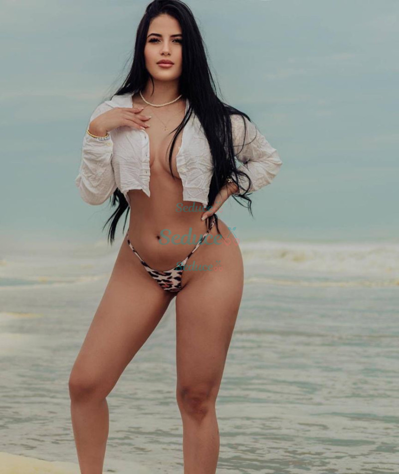 Photo escort girl Mia: the best escort service