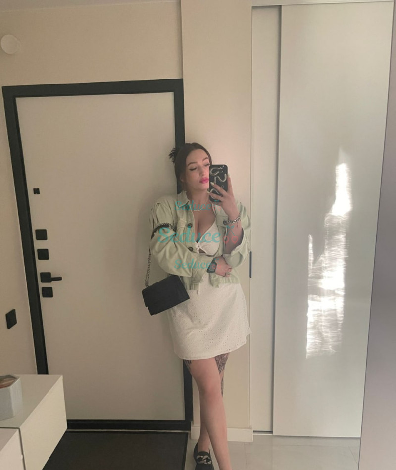 Photo escort girl Slava: the best escort service