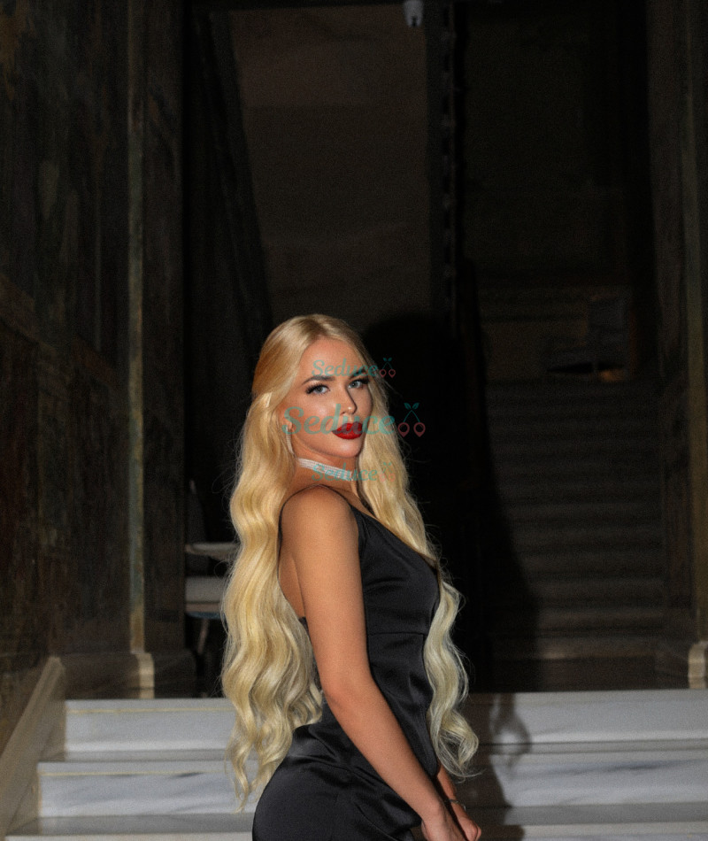 Photo escort girl AFINA : the best escort service