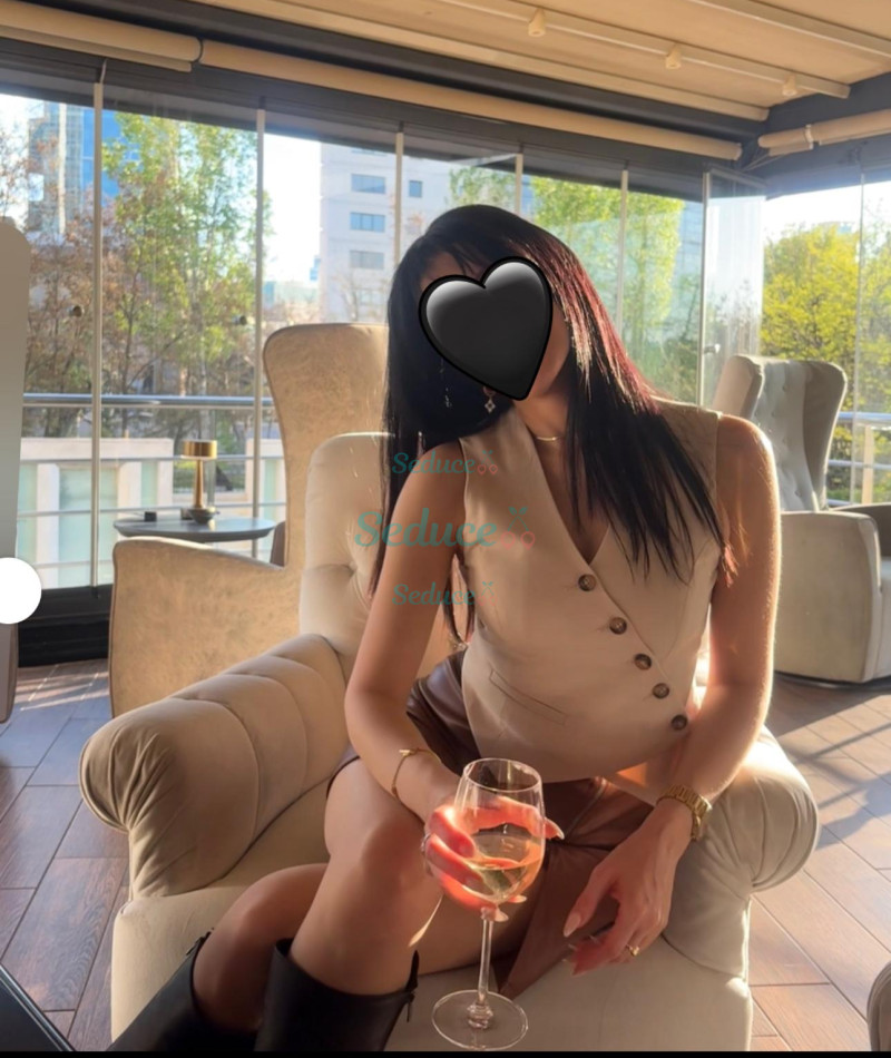 Photo escort girl MiraGFE: the best escort service