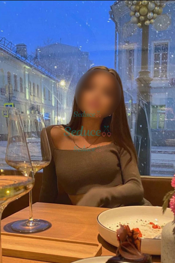 Photo escort girl Teen Sylva: the best escort service