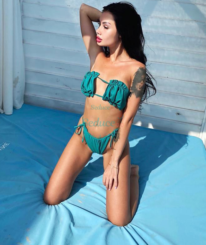 Photo escort girl Amina: the best escort service