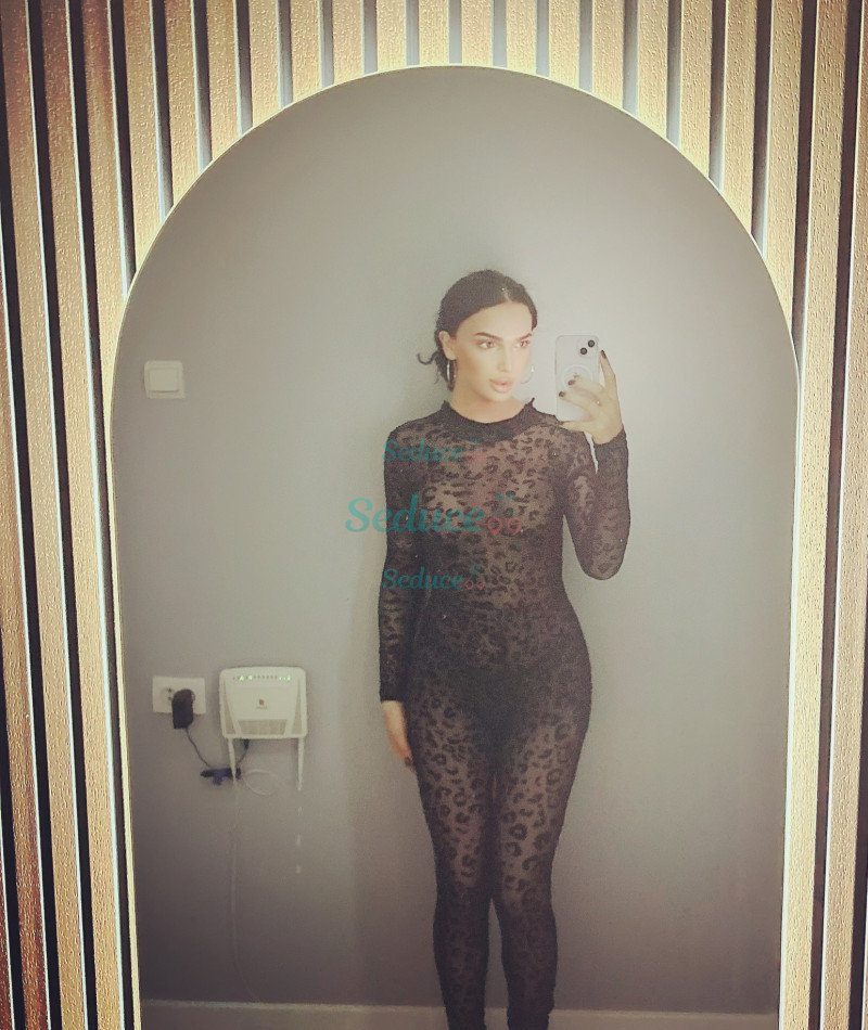 Photo escort girl Bonya: the best escort service