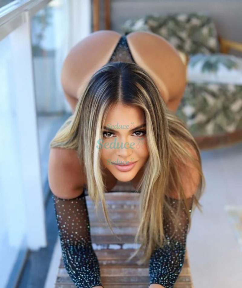 Photo escort girl Olivia Glamour: the best escort service