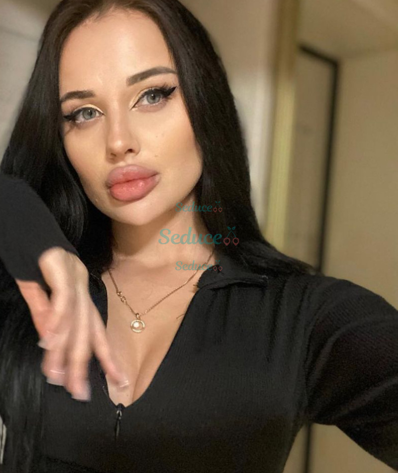 Photo escort girl Tina : the best escort service