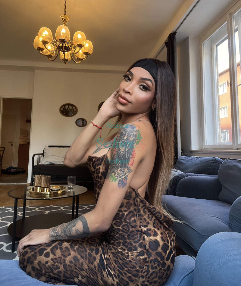 Photo escort girl Miss hannah : the best escort service
