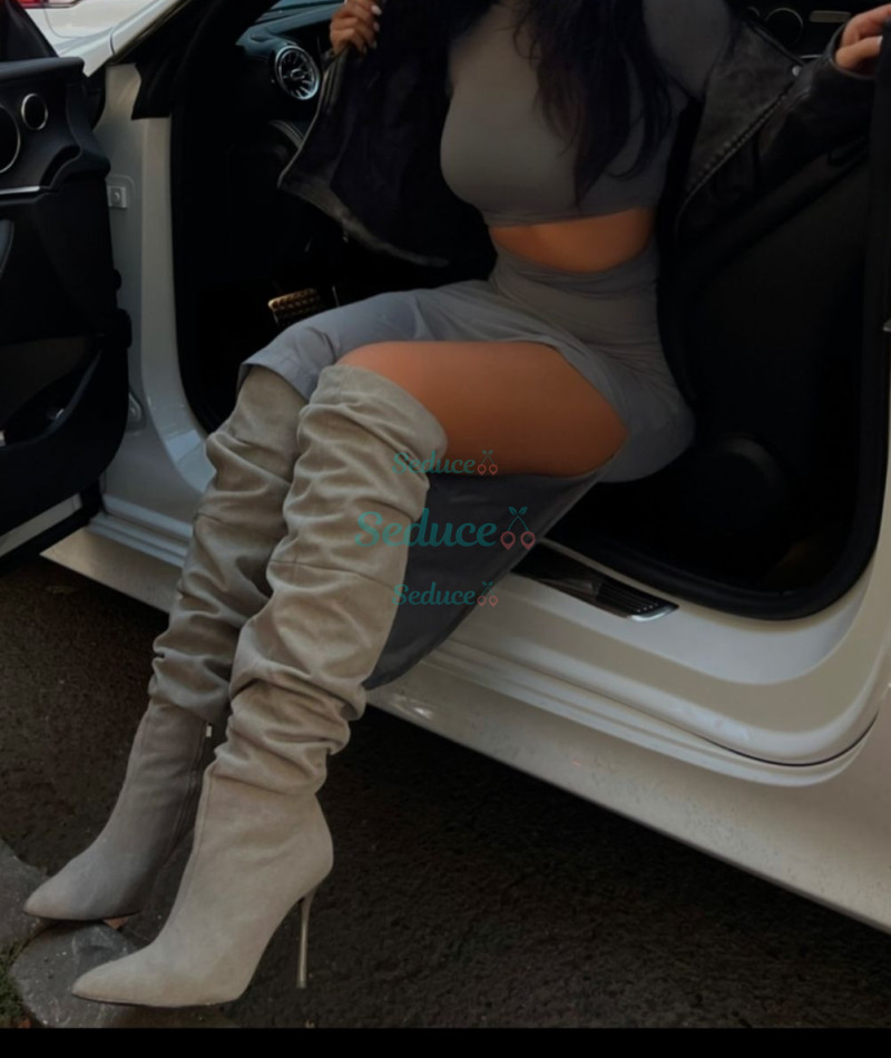 Photo escort girl Farida: the best escort service