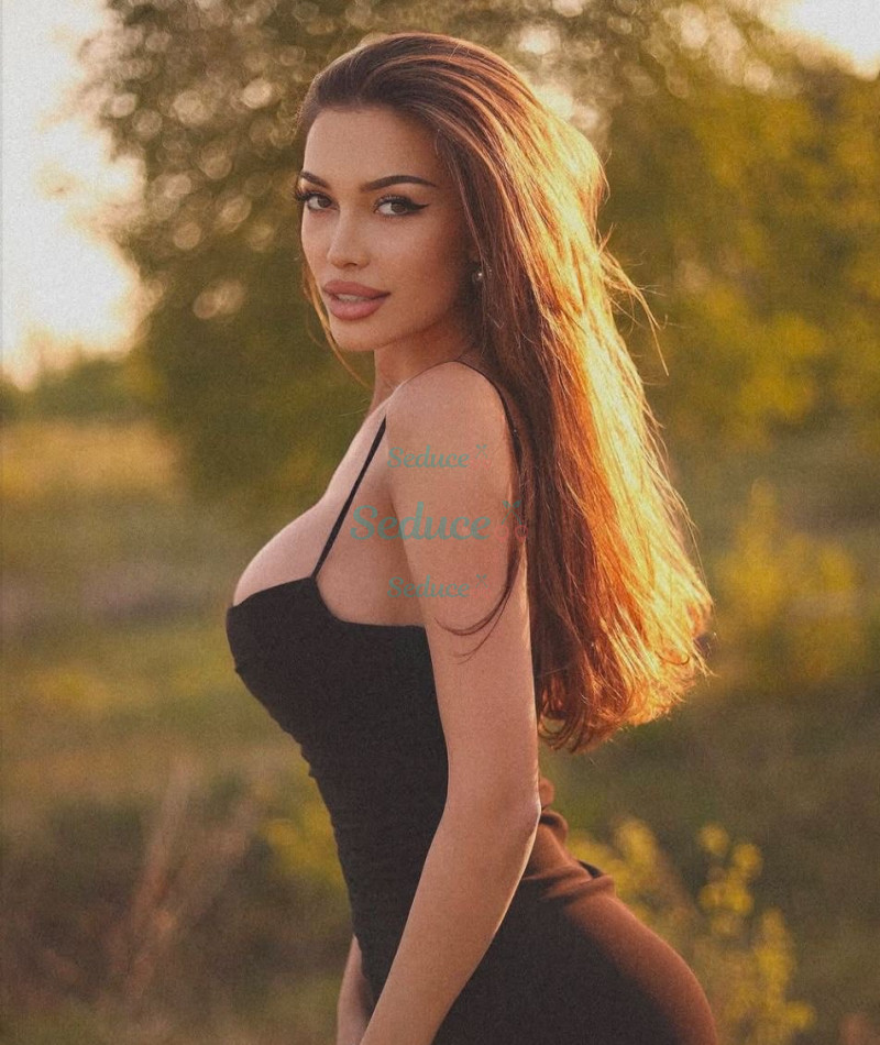 Photo escort girl Lada: the best escort service
