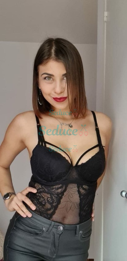 Photo escort girl Yulia: the best escort service