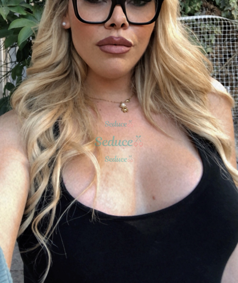 Photo escort girl Afrodititrans: the best escort service