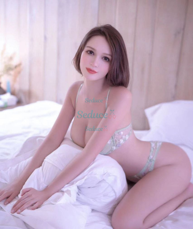 Photo escort girl Julia: the best escort service