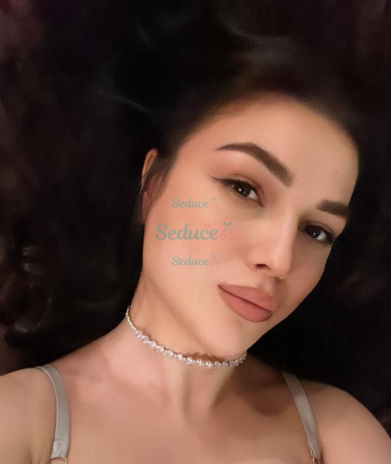 Photo escort girl Adelina: the best escort service