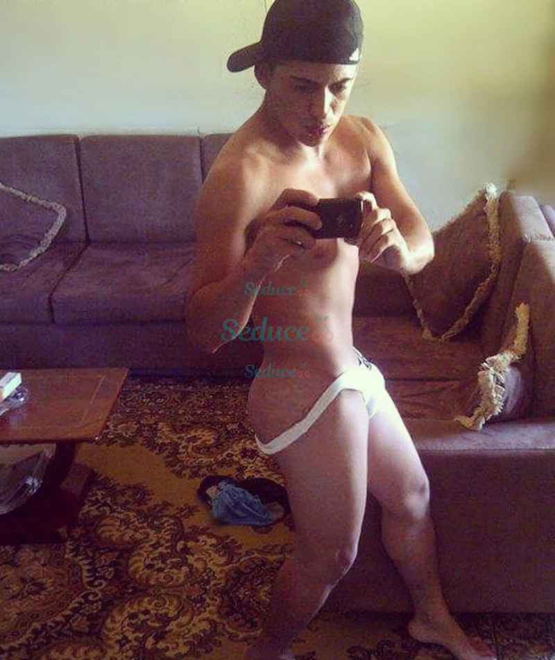 Photo escort girl MATEO: the best escort service