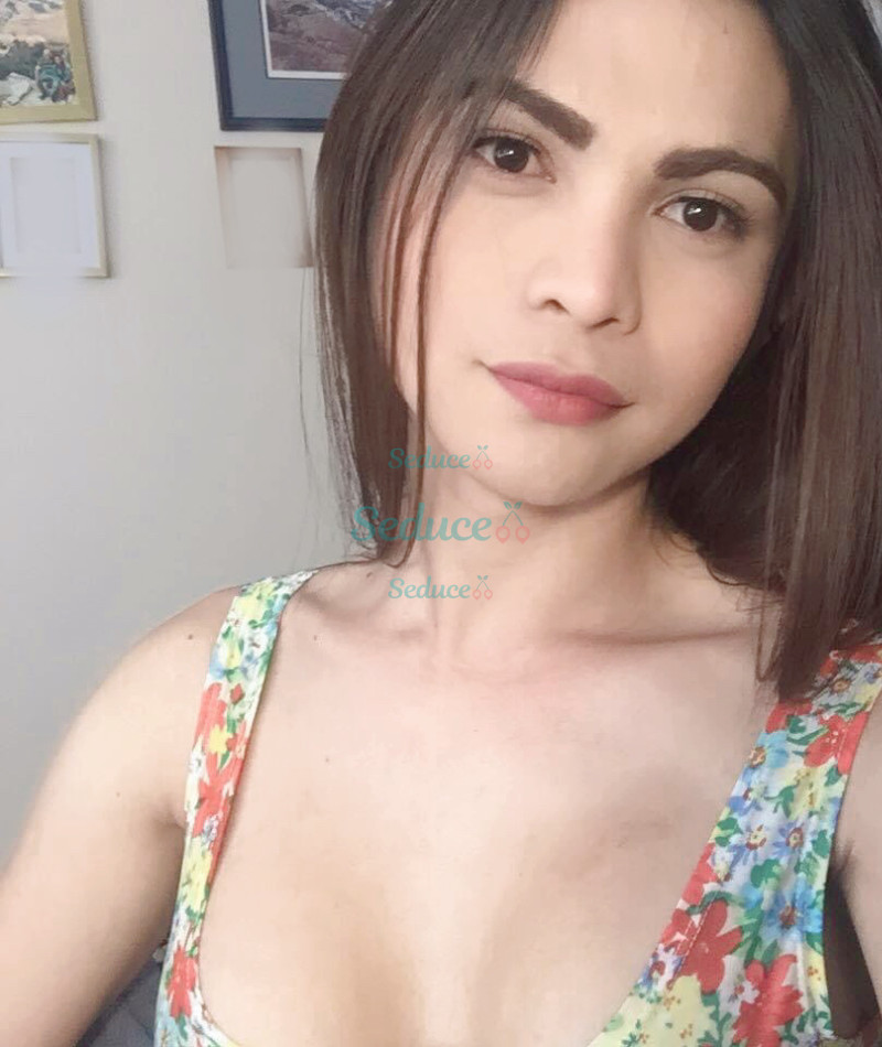 Photo escort girl bella: the best escort service
