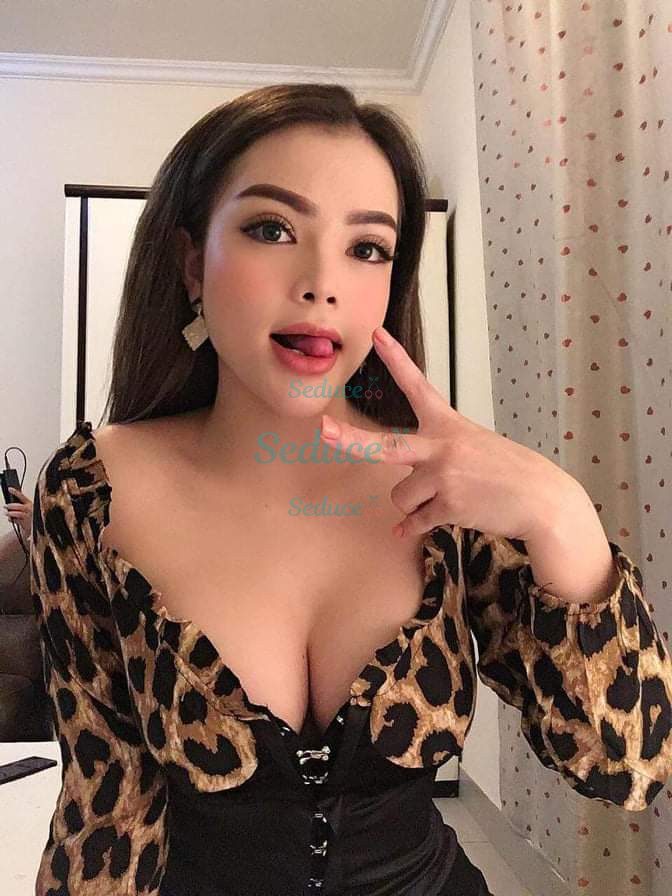 Photo escort girl Elly: the best escort service