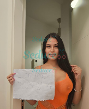 Photo escort girl SAMANTHA: the best escort service