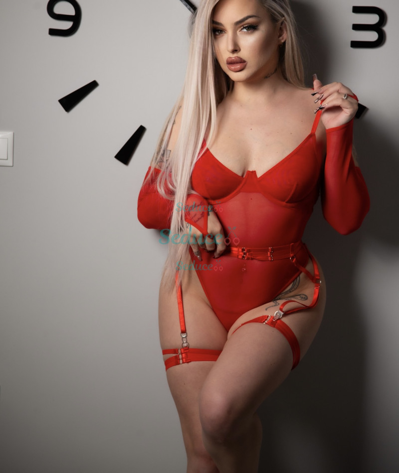 Photo escort girl NEFELI GREEK: the best escort service