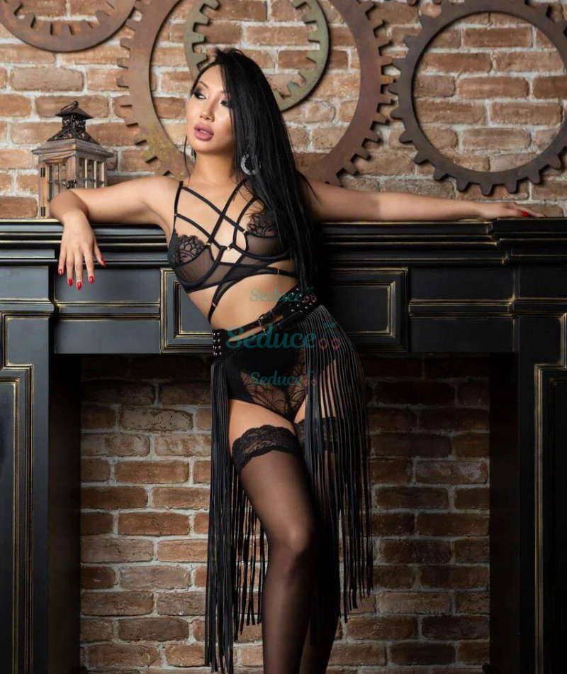 Photo escort girl Madina: the best escort service