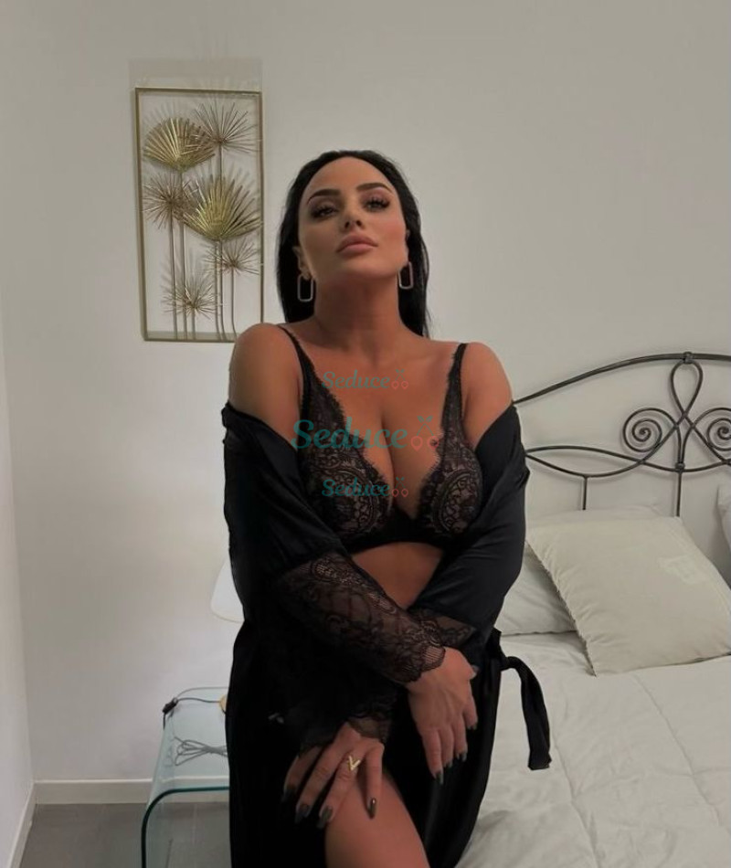 Photo escort girl Selin: the best escort service