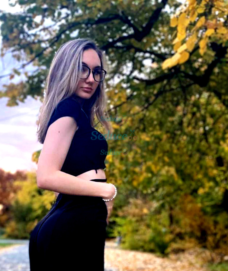 Photo escort girl elisa: the best escort service