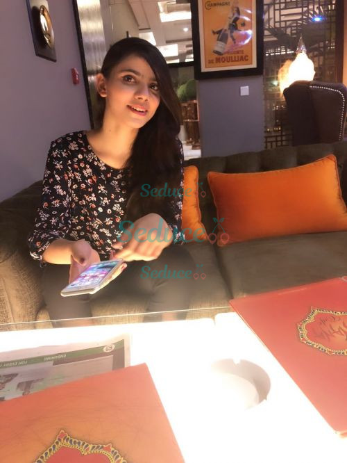 Photo escort girl Sundal: the best escort service