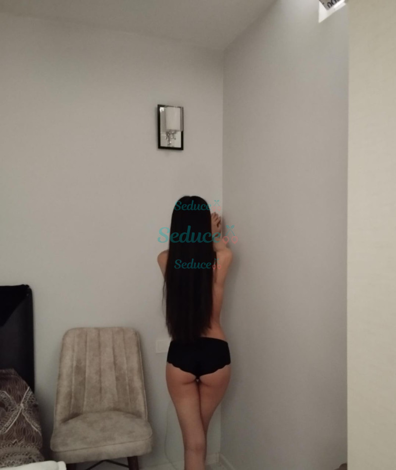 Photo escort girl Sinem : the best escort service