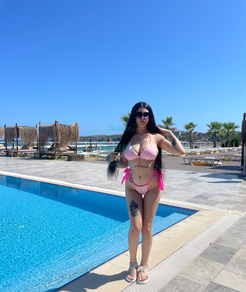 Photo escort girl Alara: the best escort service