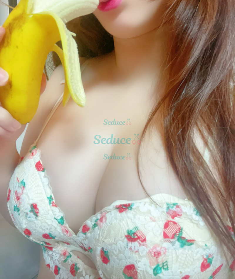 Photo escort girl Yuna choi: the best escort service