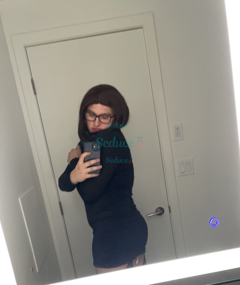 Photo escort girl Lola: the best escort service