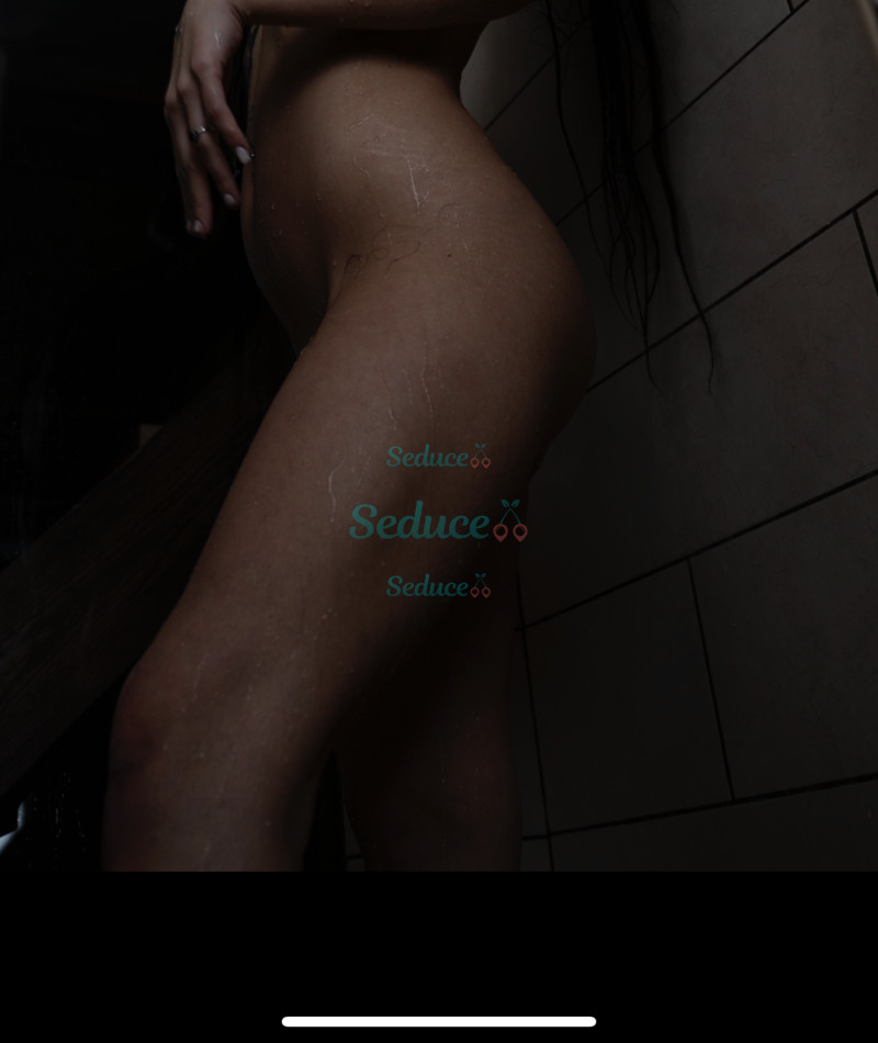 Photo escort girl Karina : the best escort service