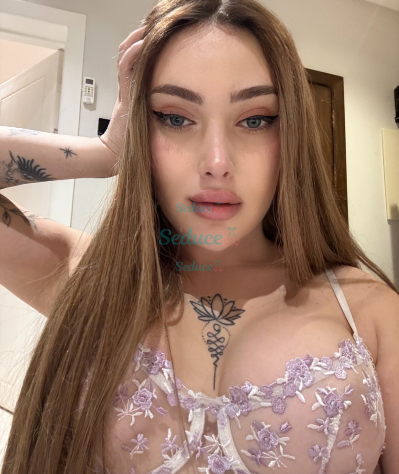 Photo escort girl Danla: the best escort service