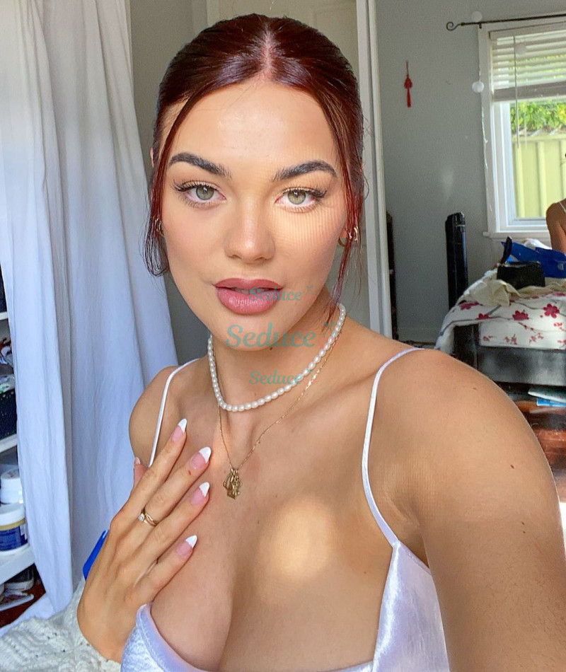 Photo escort girl Alexa: the best escort service