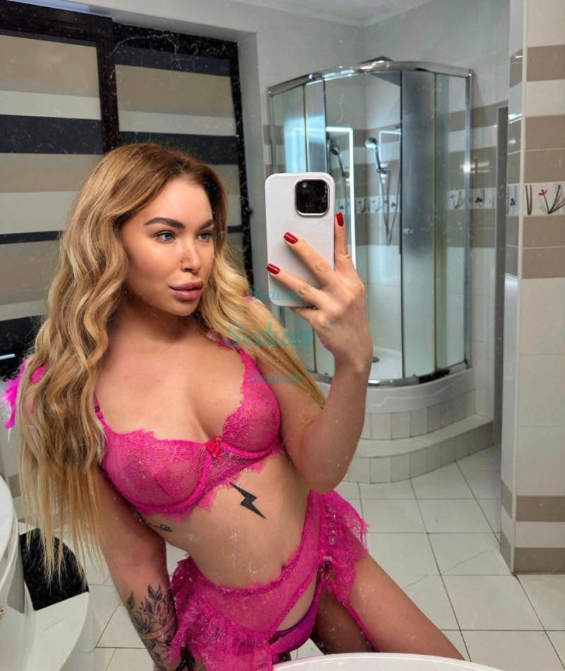 Photo escort girl Nicole: the best escort service