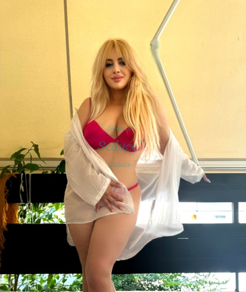 Photo escort girl Sara: the best escort service