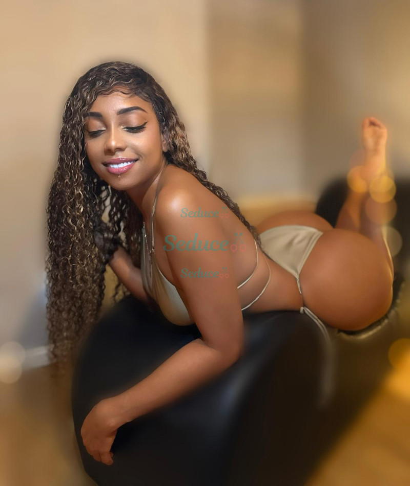 Photo escort girl Marilin: the best escort service