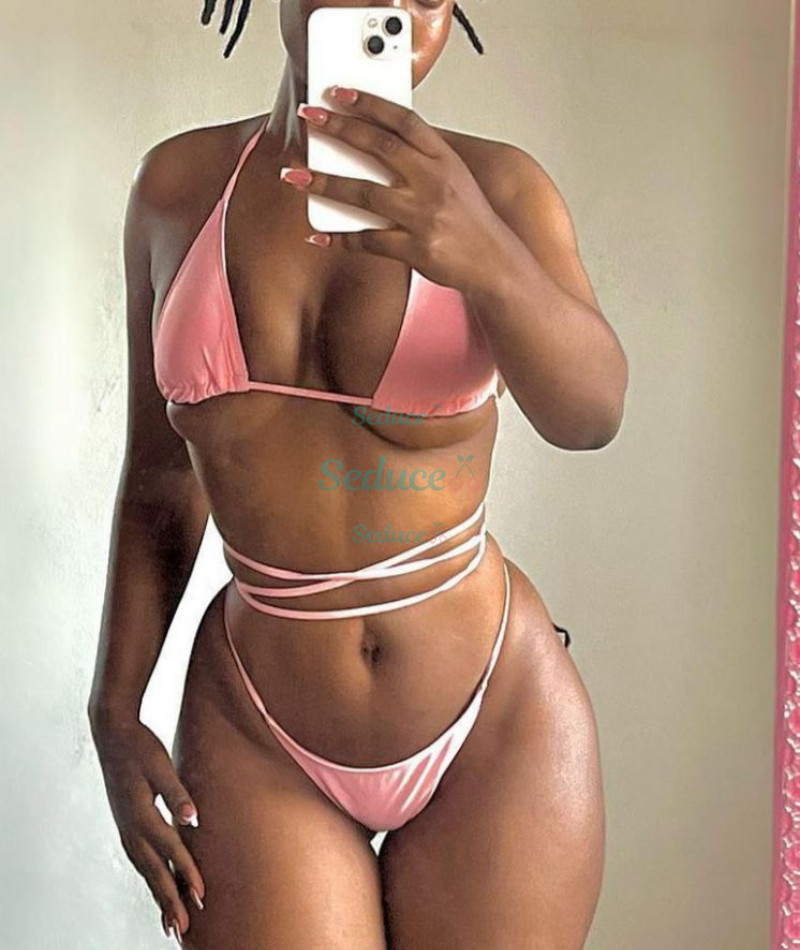 Photo escort girl Jennifer: the best escort service