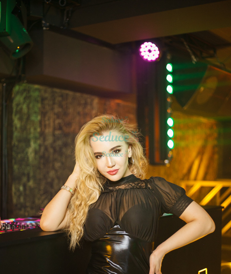 Photo escort girl Sabina: the best escort service
