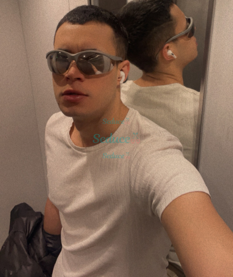 Photo escort girl DANIEL: the best escort service