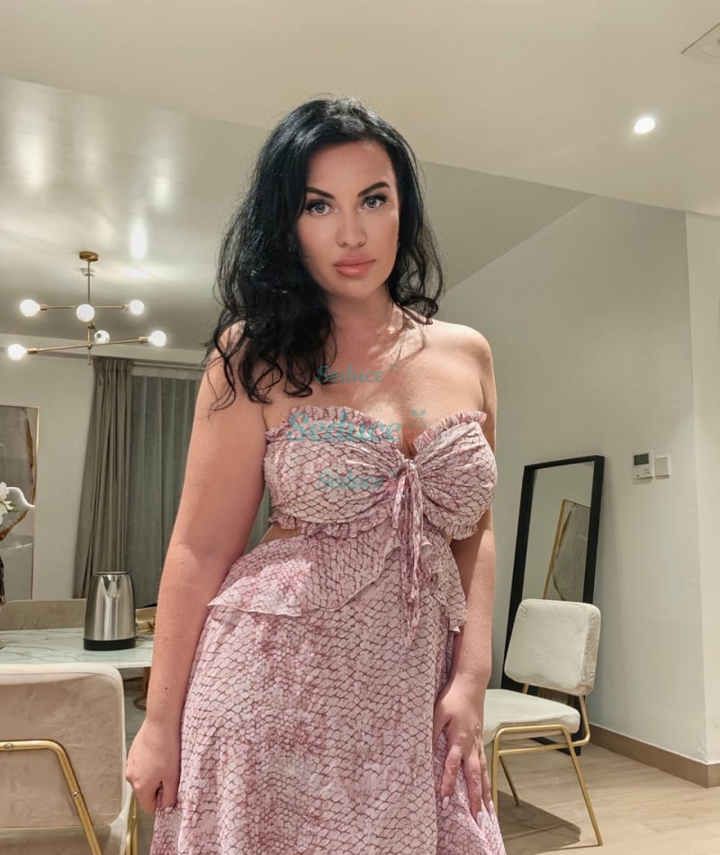 Photo escort girl Irina: the best escort service