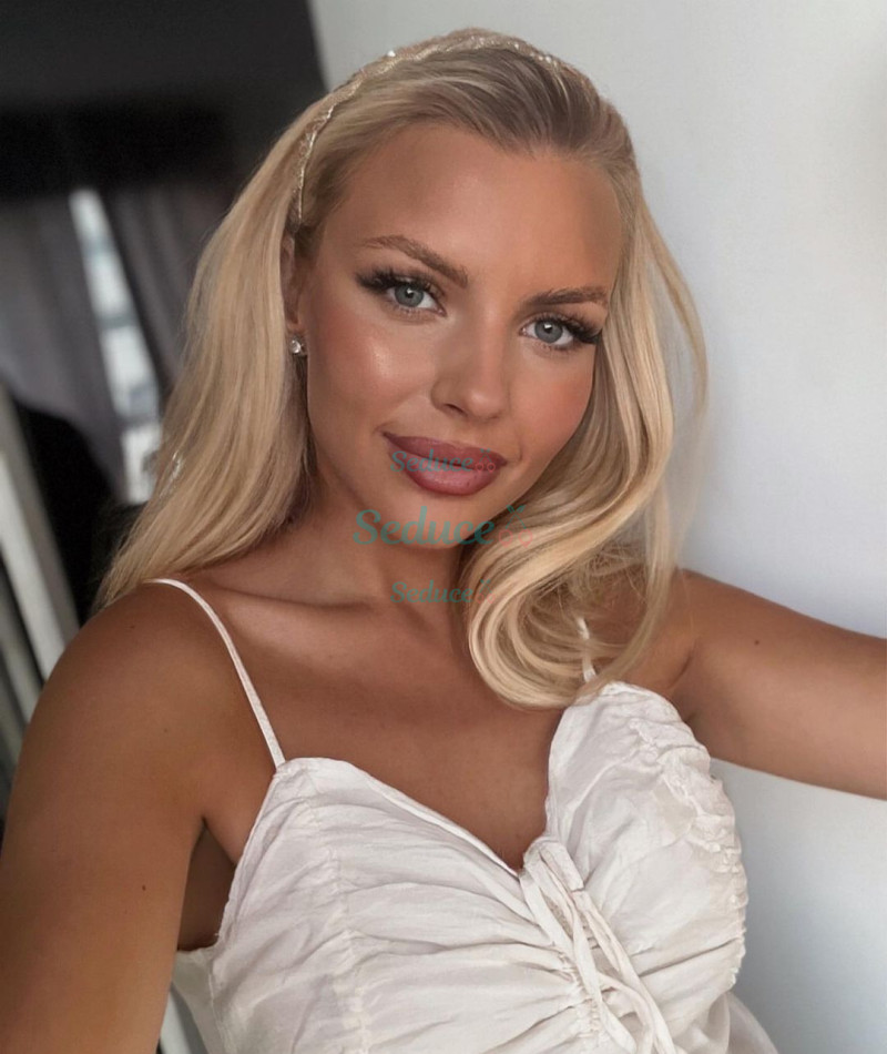Photo escort girl Marta: the best escort service