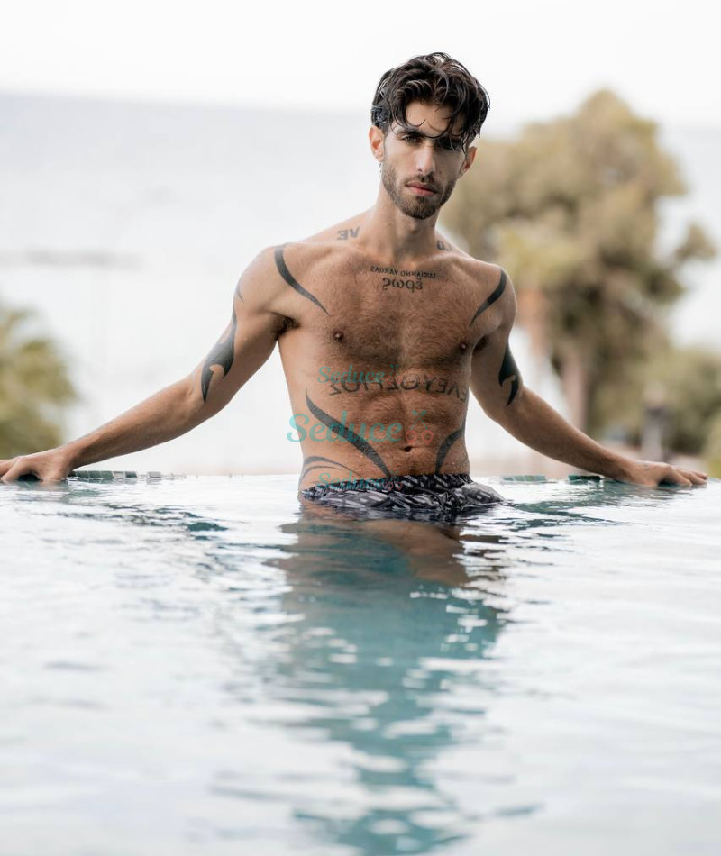Photo escort girl Massimo : the best escort service