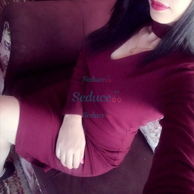 Photo escort girl Darren: the best escort service