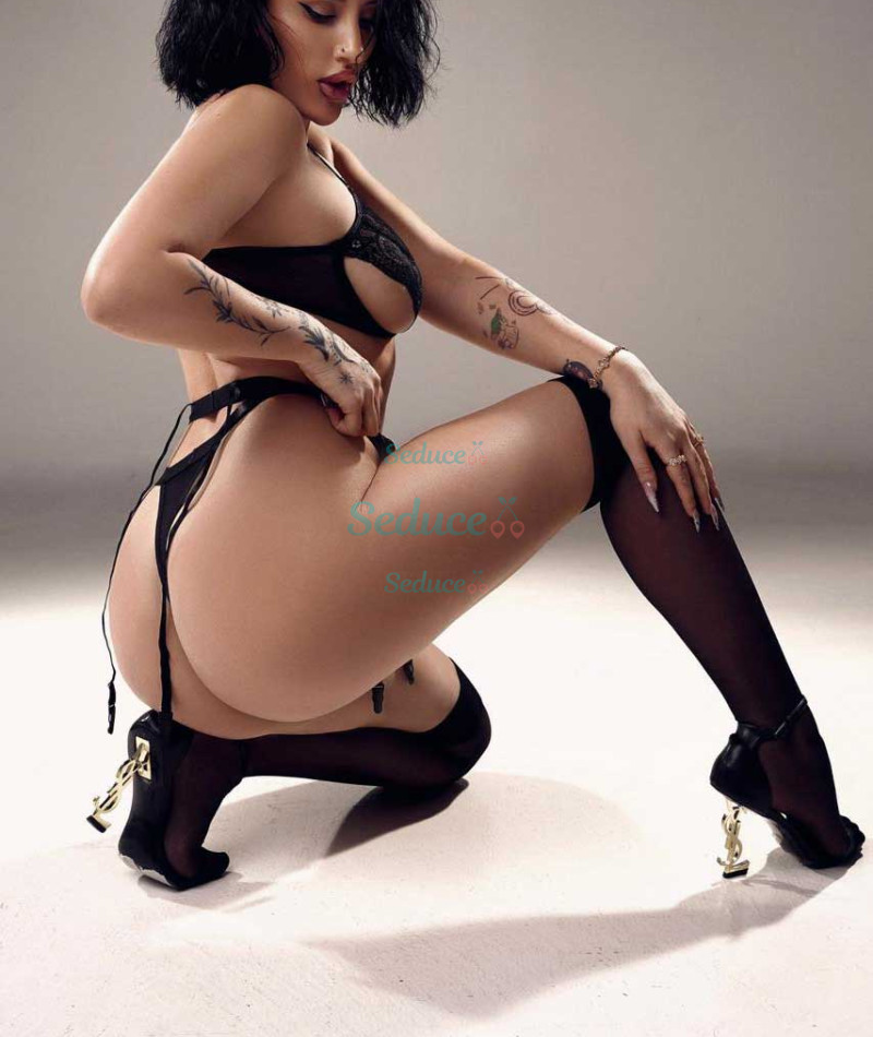 Photo escort girl Alexandra: the best escort service